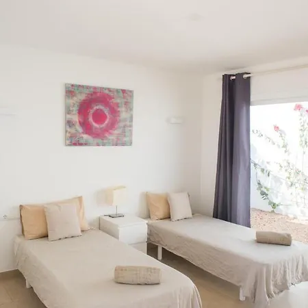 Casa Entera Sa Caleta!! Holiday home